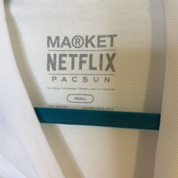 NWT- Market Studios x Squid Games Netflix -White- Mens size small - Picture 4 of 5